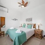 Jardim Oasis 拉戈阿